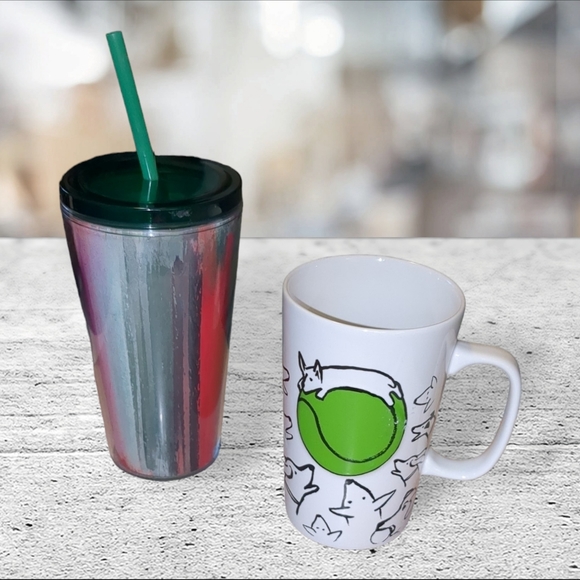 Set of 2 starbucks.  1 16oz coffee cup and 1 16oz plastic cup - Picture 1 of 10